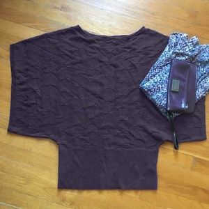 Daisy Fuentes Size Medium Purple sweater Top
